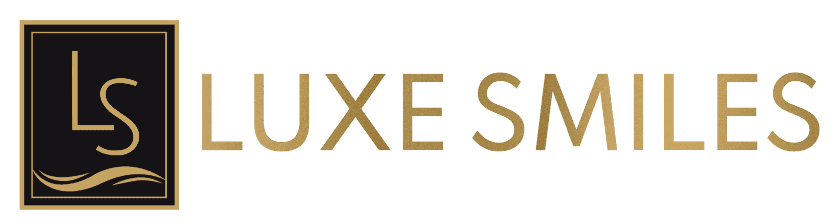 Luxe Smiles Logo